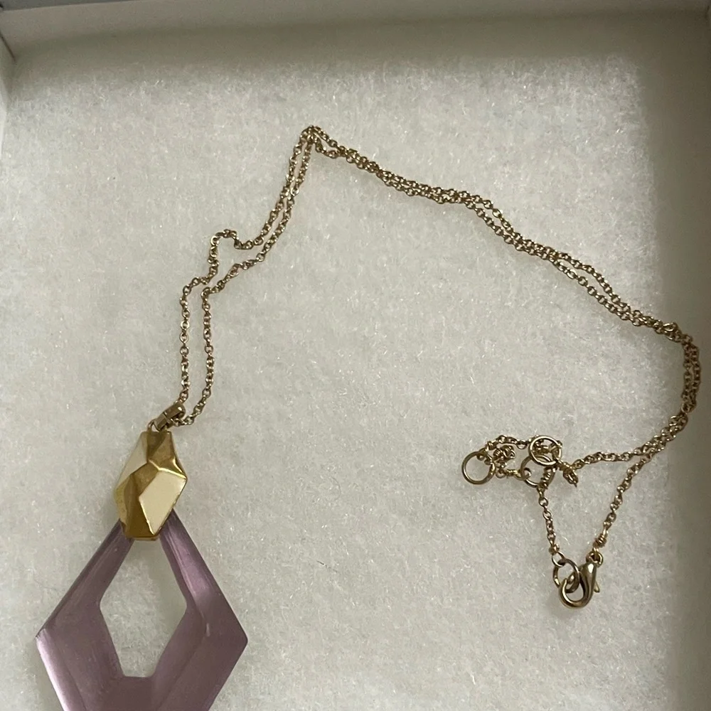 Alexis Bittar beautiful light purple  lucite Necklace adjustable 16” to 19” - Picture 2 of 5